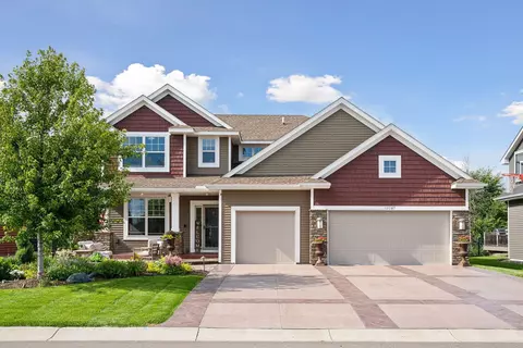 19380 Creekside Trl, Osseo, MN 55311