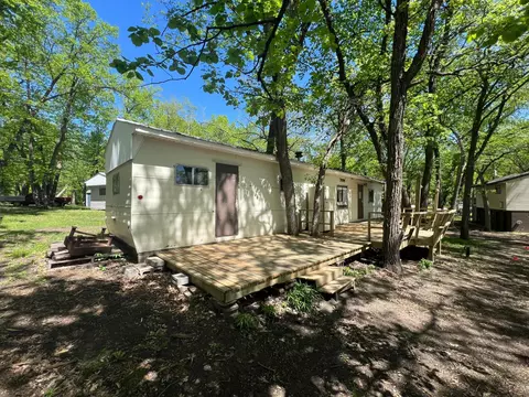 42502 Apt 31 240th St, Battle Lake, MN 56515