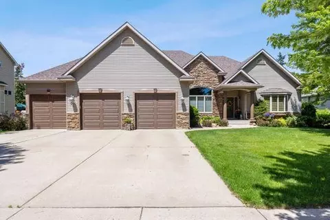 1941 Temminck Rd, Saint Cloud, MN 56301