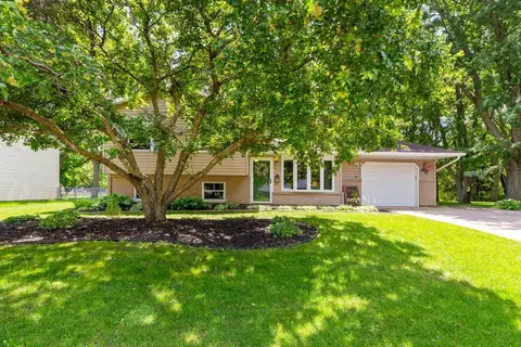 417 13th Ave NW, Waseca, MN 56093 photo 3