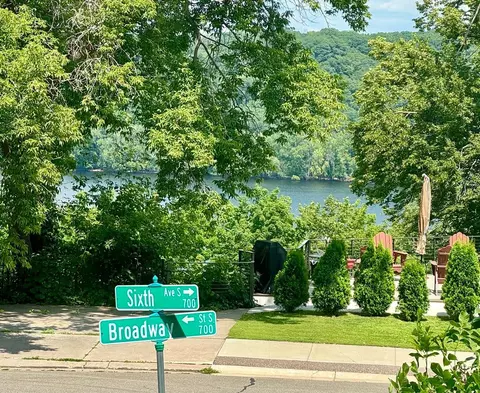 704 6th Ave S, Stillwater, MN 55082