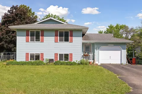 16419 Genesee Ct W, Rosemount, MN 55068