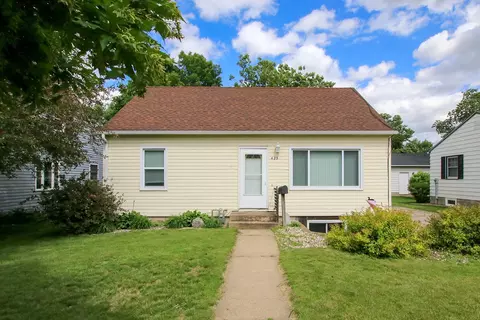 425 S Litchfield Ave, Litchfield, MN 55355