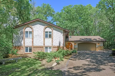 12404 12th Ave N, Plymouth, MN 55441