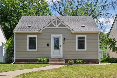 3938 Scott Ave N, Robbinsdale, MN 55422