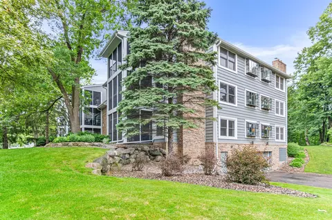 3000 Saint Albans Mill Rd #308, Minnetonka, MN 55305