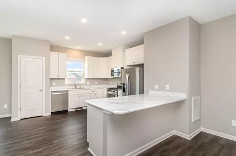 1663 Windigo Ln, Shakopee, MN 55379 photo 4