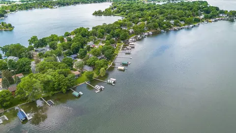 1956 Shorewood Ln, Mound, MN 55364