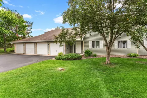 6252 Magda Dr #C, Maple Grove, MN 55369