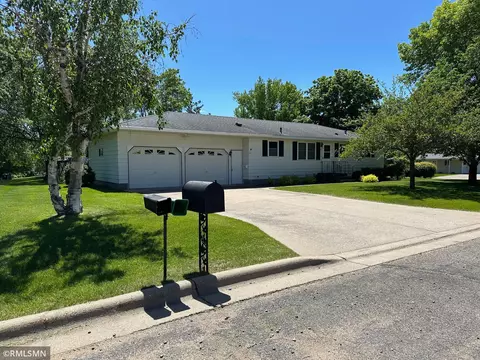 151 3rd St N, Sauk Centre, MN 56378