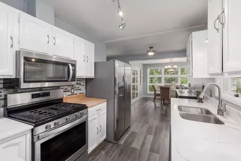 1227 Eldridge Ave, South Saint Paul, MN 55075