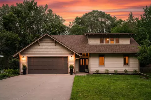 5995 Benjamin St NE, Fridley, MN 55432