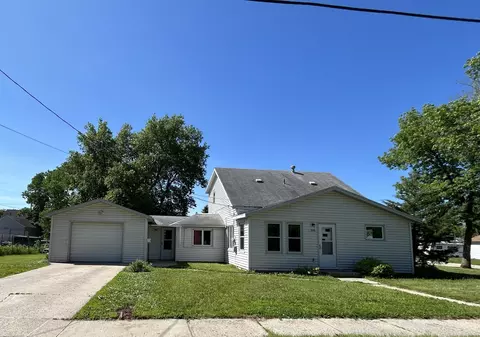 250 W Thielke Ave, Appleton, MN 56208