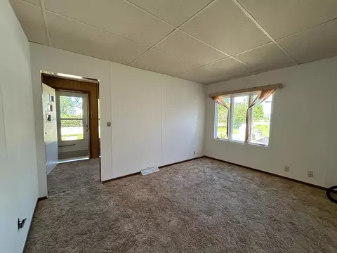 250 W Thielke Ave, Appleton, MN 56208 photo 5