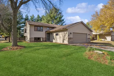 9758 Pierce St NE, Blaine, MN 55434
