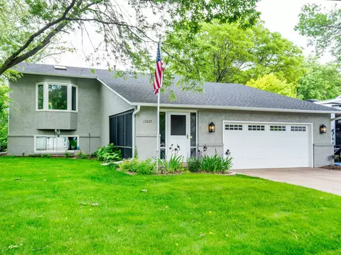 12620 52nd Ave N, Plymouth, MN 55442