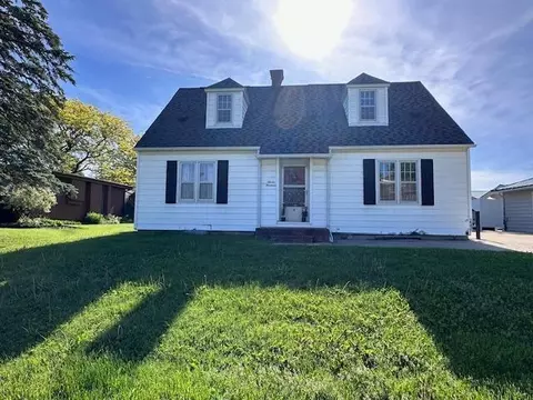 714 Kingston St N, Caledonia, MN 55921