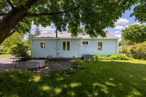8225 Thomas Ave S, Bloomington, MN 55431 photo 3