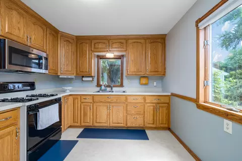 8225 Thomas Ave S, Bloomington, MN 55431 photo 6