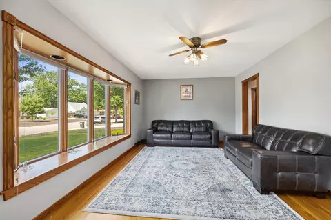 8225 Thomas Ave S, Bloomington, MN 55431 photo 11