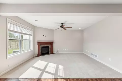 3477 Chestnut Ln, Eagan, MN 55123 photo 9