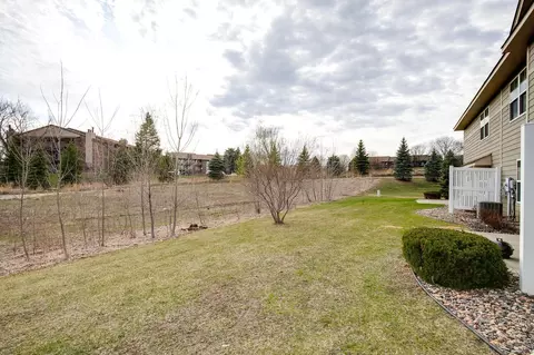 3477 Chestnut Ln, Eagan, MN 55123 photo 25