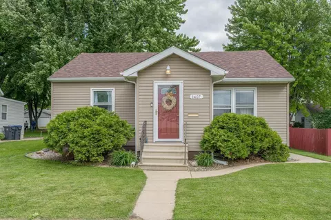 1407 N 2nd St, Mankato, MN 56001