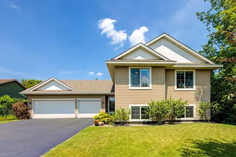 6516 204th St N, Forest Lake, MN 55025