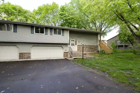 1255 Timbershore Ln, Eagan, MN 55123