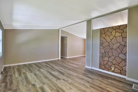 6255 Kenyon Blvd, Faribault, MN 55021 photo 9