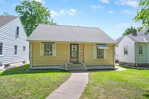 3940 Perry Ave N, Robbinsdale, MN 55422