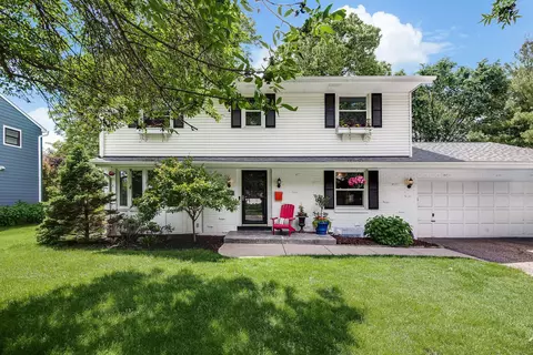 6012 Saint Johns Ave, Edina, MN 55424
