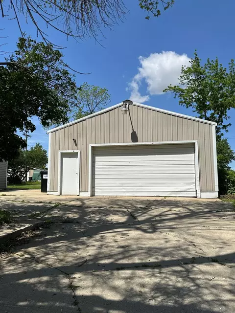 412 Buchanan Ave, Spring Valley, MN 55975 photo 4