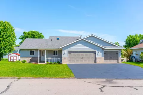 209 Walnut Cir, Cold Spring, MN 56320