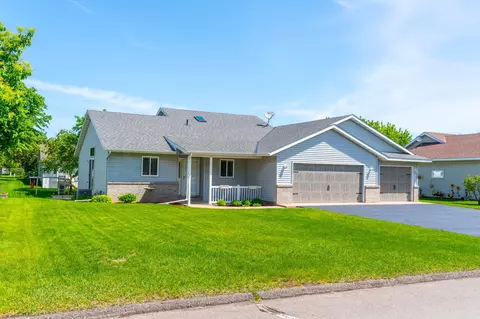 209 Walnut Cir, Cold Spring, MN 56320 photo 2