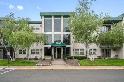 2730 Dale St N #D209, Roseville, MN 55113