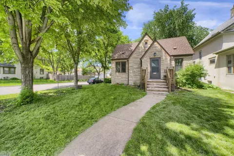 1519 Almond Ave, Saint Paul, MN 55108