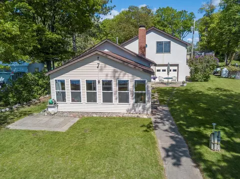 47735 Whistle Rd, Isle, MN 56342