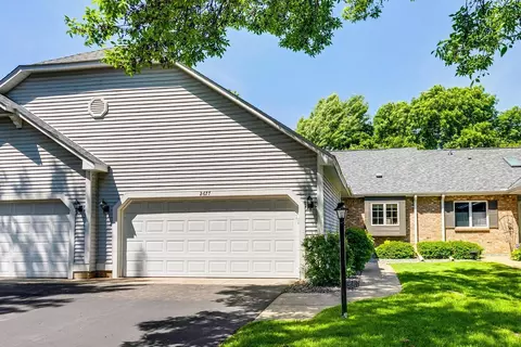2677 Lake Court Cir, Mounds View, MN 55112