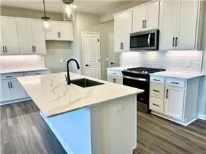 9508 4th St N, Lake Elmo, MN 55042