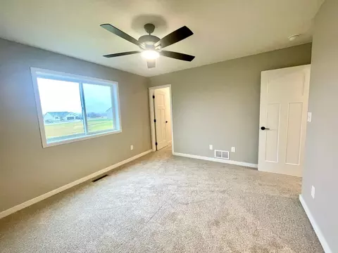 554 9th St, Wanamingo, MN 55983 photo 12
