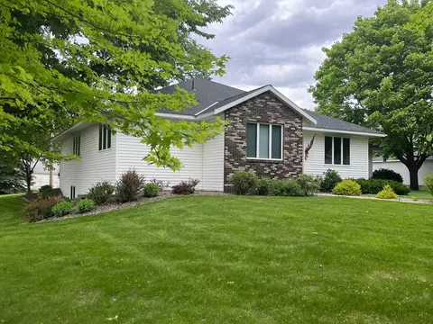 318 3rd Ave, Sacred Heart, MN 56285
