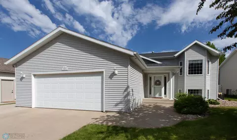 838 16th Ave W, West Fargo, ND 58078