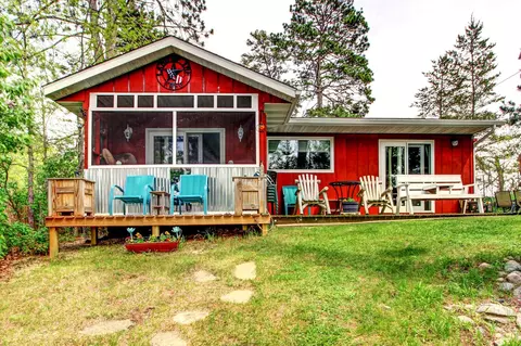 38399 E Blueberry Dr, Menahga, MN 56464