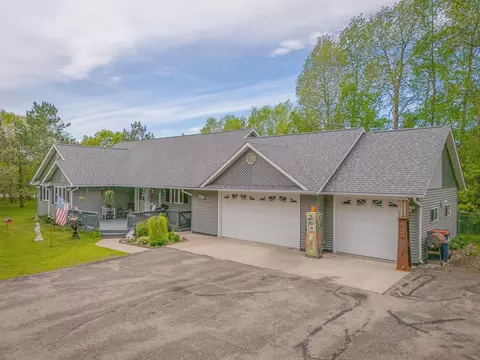 201 Little Field Ct SW, Bemidji, MN 56601