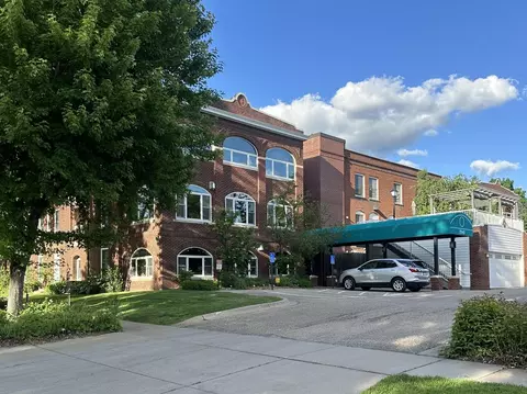 2040 Como Ave #301, Saint Paul, MN 55108