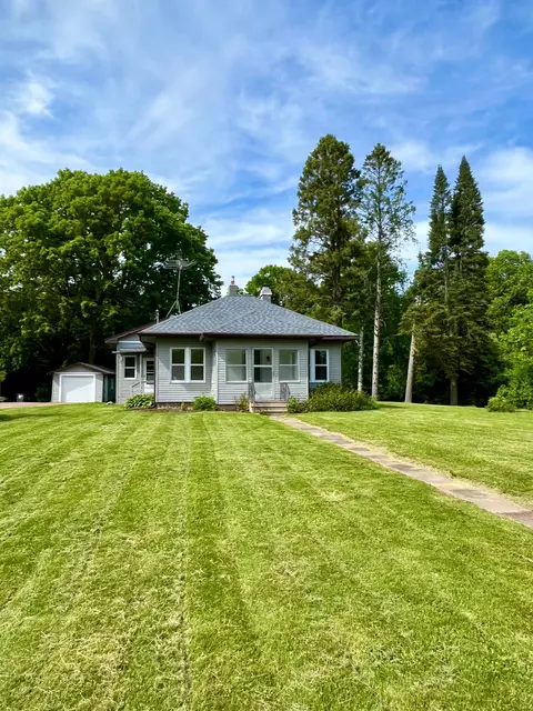 604 Oak St W, Frederic, WI 54837
