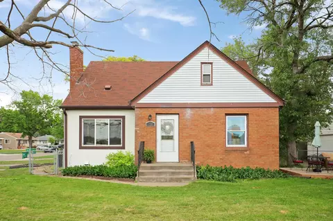 1703 59th Ave N, Brooklyn Center, MN 55430
