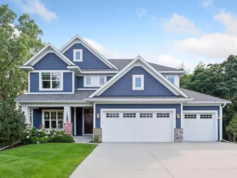 6208 Coteau Trl, Eden Prairie, MN 55344