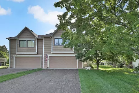 4342 Thornhill Ln, Vadnais Heights, MN 55127